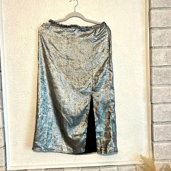 NWT Future Collective silver tube top with one strap tie over shoulder size 8 - Picture 1 of 8